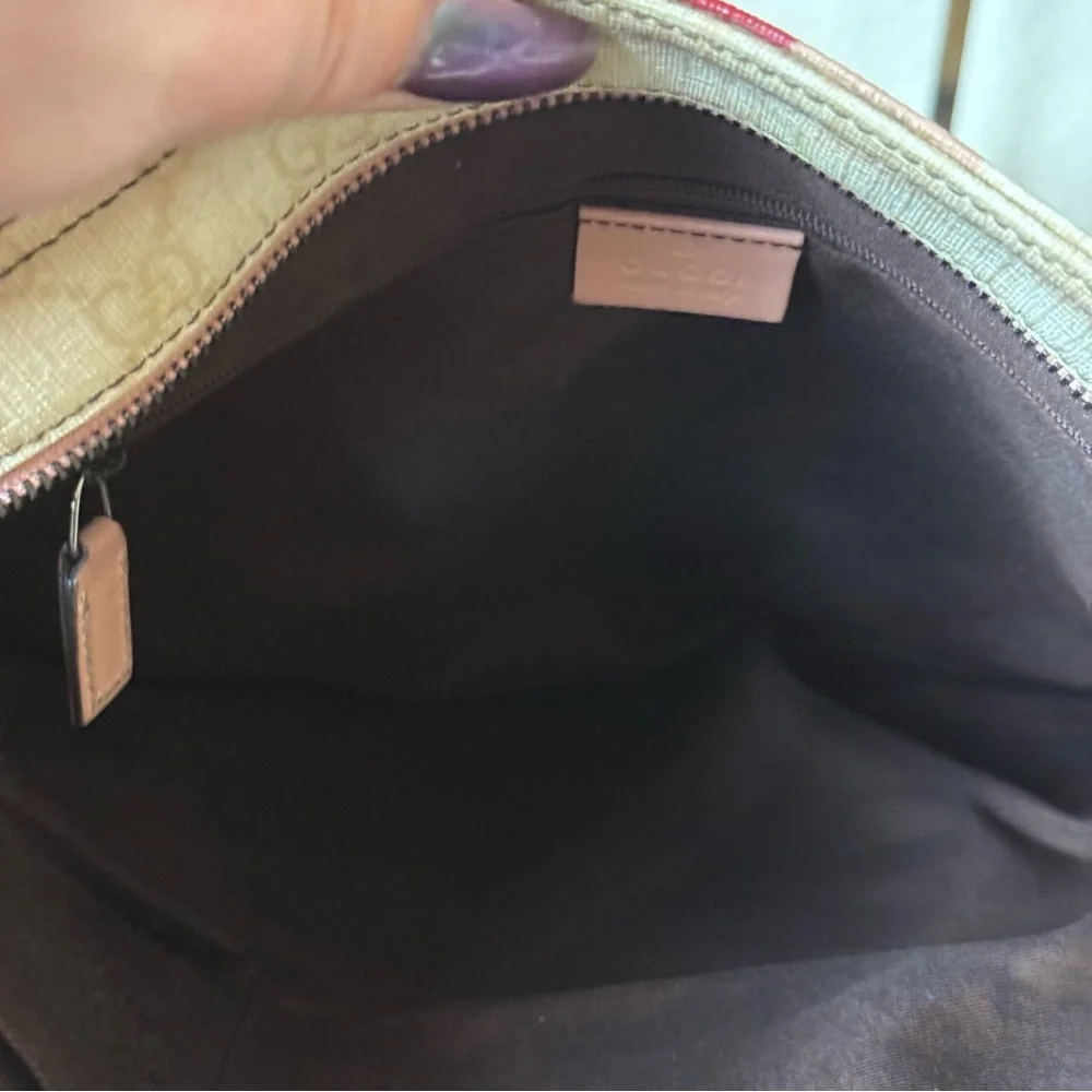 💎RARE GUCCI JOYLINE GG PLUS PVC LEATHER MESSENGER BAG/ GUARANTEED AUTHENTIC 💎 - Picture 6 of 12